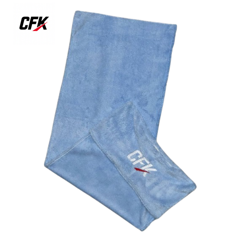 منشفة رياضية مضادة للبكتيريا 🤢خفيفة و تجف بسرعة مع جيب للهاتف💪